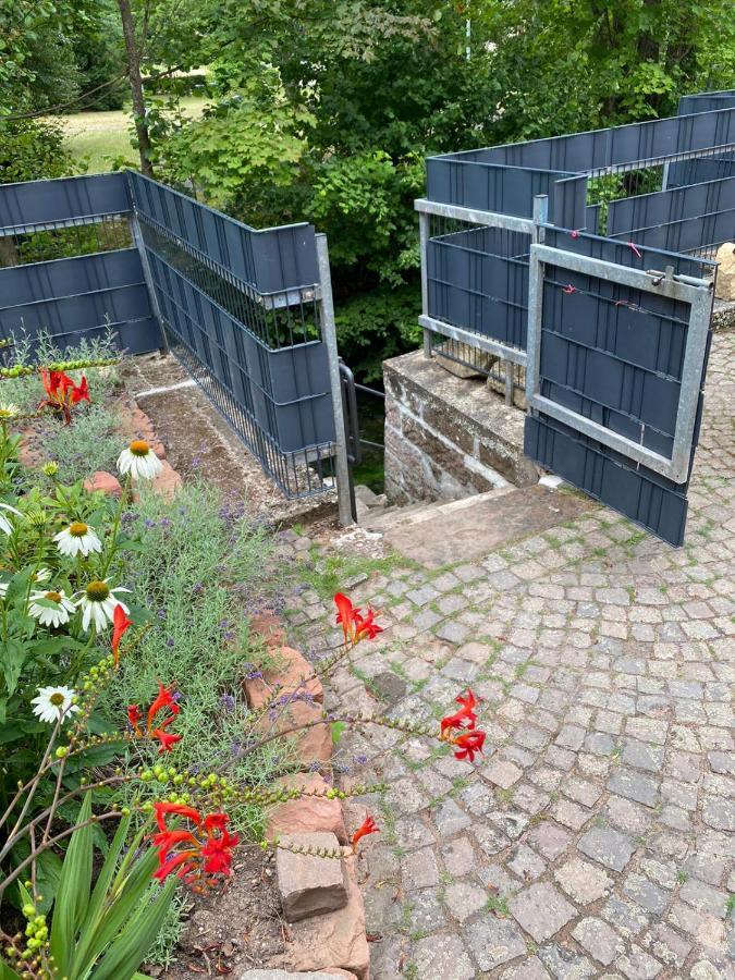 Pension - Gaestehaus Zum Pfaelzerwald Hinterweidenthal Bagian luar foto